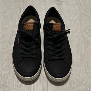 ECCO Men's Black Low-Top Sneakers with Tan Accent